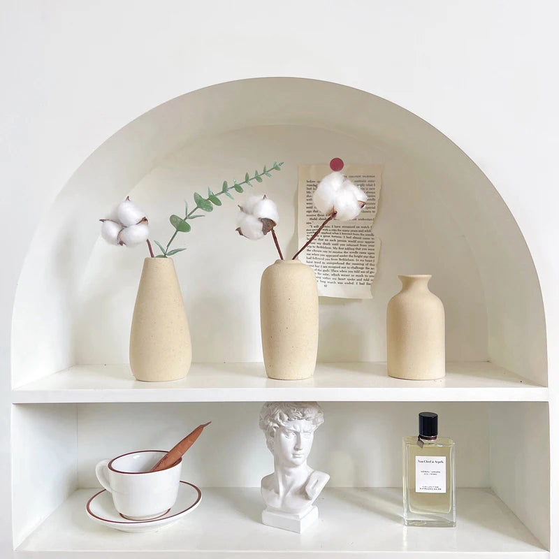 INS Ceramic Vase White Flower Pot Nordic Decorative Vase Dry Flower Vases for Home Living Room Desktop Decor Ваза Для Цветов